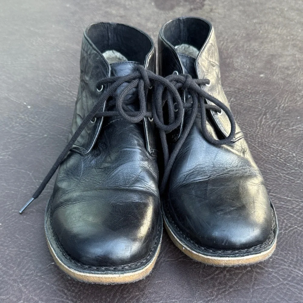UGG Men's Black Leather Chukka Boots 12